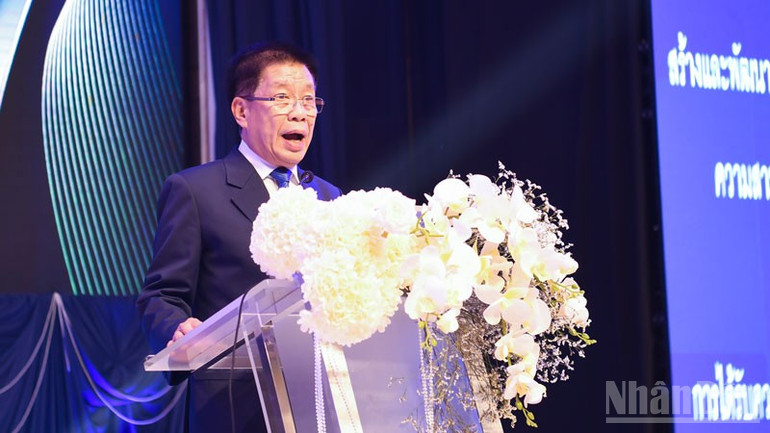 Tân Chủ tịch Tổng hội Hồ Văn Lâm khẳng định tiếp tục nỗ lực củng cố sự đoàn kết của cộng đồng. (Ảnh: MINH THẮNG)
