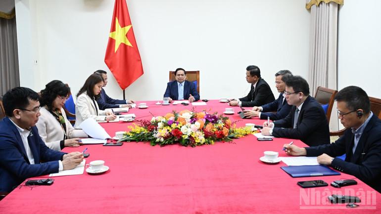 Quang cảnh cuộc điện đàm. (Ảnh: TRẦN HẢI)

