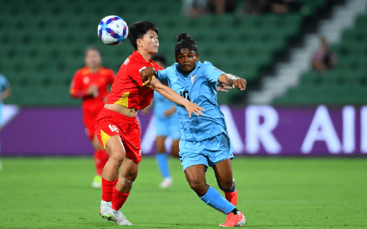 Tuyển nữ Việt Nam đã dính 2 thẻ vàng ở Asian Cup 2026 - Ảnh: AFC

