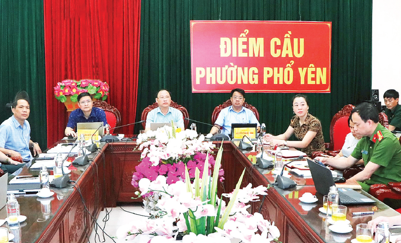 Cán bộ phường Phổ Yên (Thái Nguyên) tham gia lớp trực tuyến bồi dưỡng, cập nhật kiến thức, kỹ năng cho cán bộ lãnh đạo, quản lý xã, phường, đặc khu do Học viện Chính trị quốc gia Hồ Chí Minh tổ chức tháng 9/2025.