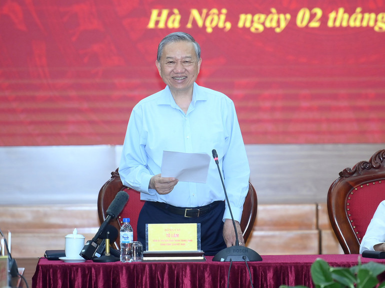 Tổng Bí thư Tô Lâm phát biểu chỉ đạo tại cuộc làm việc với Ban Chính sách, Chiến lược Trung ương. (Ảnh: ĐĂNG KHOA)