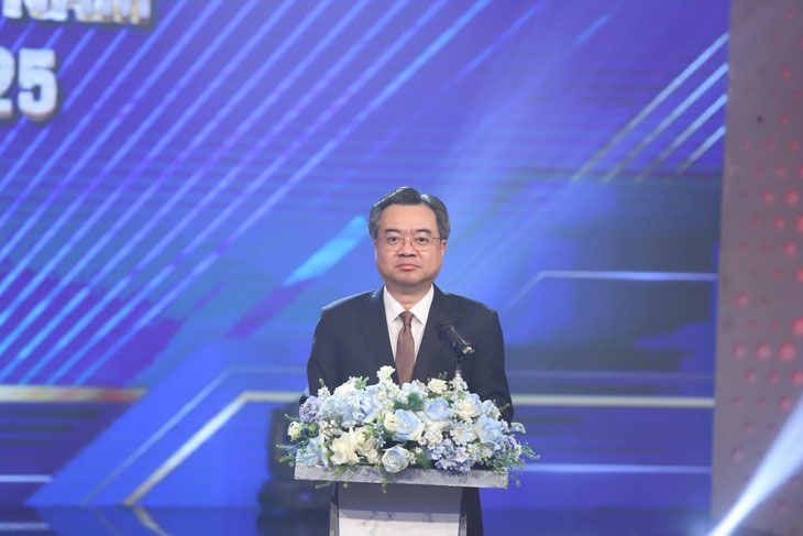 Ông Nguyễn Thanh Nghị đánh giá cao vai trò của nguồn nhân lực chất lượng cao trong các lĩnh vực khoa học, công nghệ và đổi mới sáng tạo - Ảnh: ĐĂNG HẢI