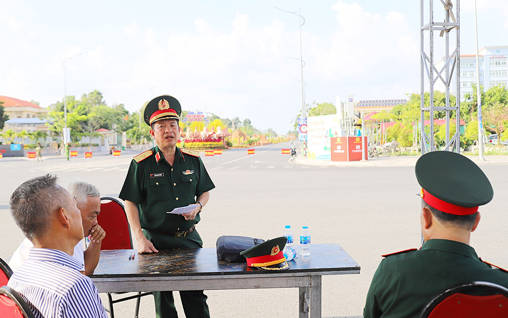 Thiếu tướng Trần Minh Trang thống nhất lại một số nội dung.