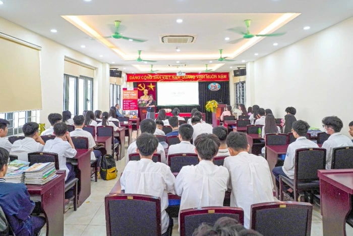 Đẩy mạnh xã hội hóa: Động lực đưa tiếng Anh trở thành ngôn ngữ thứ hai trong trường học