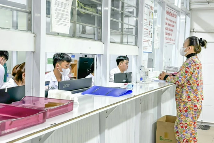 Hướng dẫn đăng ký khám, chữa bệnh bảo hiểm y tế ban đầu và chuyển tuyến