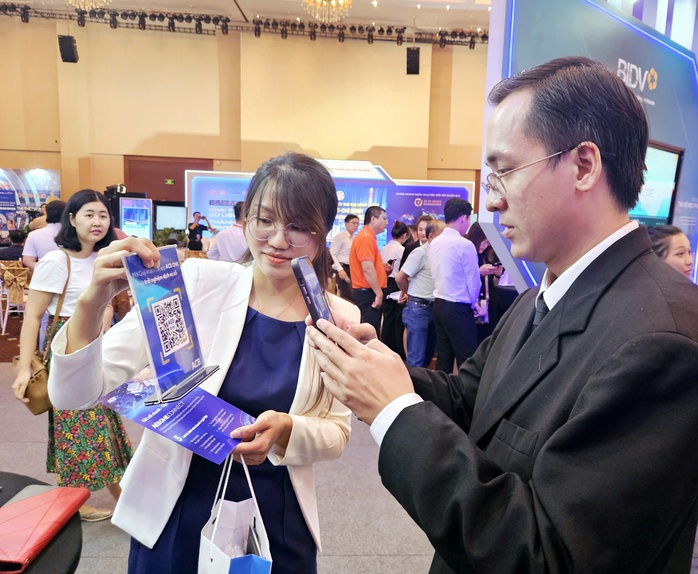 Từ ngày 1/4, người dân bắt buộc dùng tên thật tài khoản ngân hàngẢnh: Lam Giang

