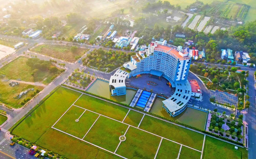 Việc sắp xếp đơn vị hành chính nhằm khai thác hiệu quả các nguồn lực, mở rộng không gian để quy hoạch đầu tư, phát triển kinh tế- xã hội. 