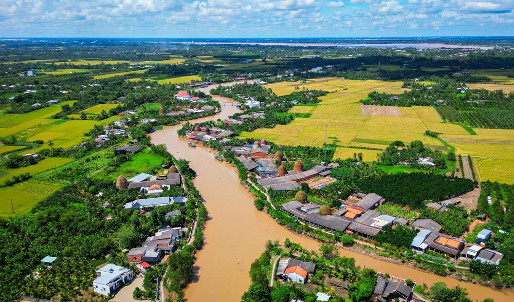 Việc sắp xếp, tổ chức lại đơn vị hành chính nhằm khai thác tiềm năng lợi thế địa phương. 