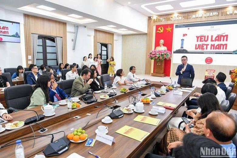 Lễ công bố dự án “Yêu lắm Việt Nam. (Ảnh: THÀNH ĐẠT)

