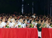 Tổng Bí thư Tô Lâm dự Chương trình nghệ thuật 'Đất nước trọn niềm vui'