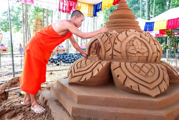 Tục đắp núi cát của đồng bào Khmer