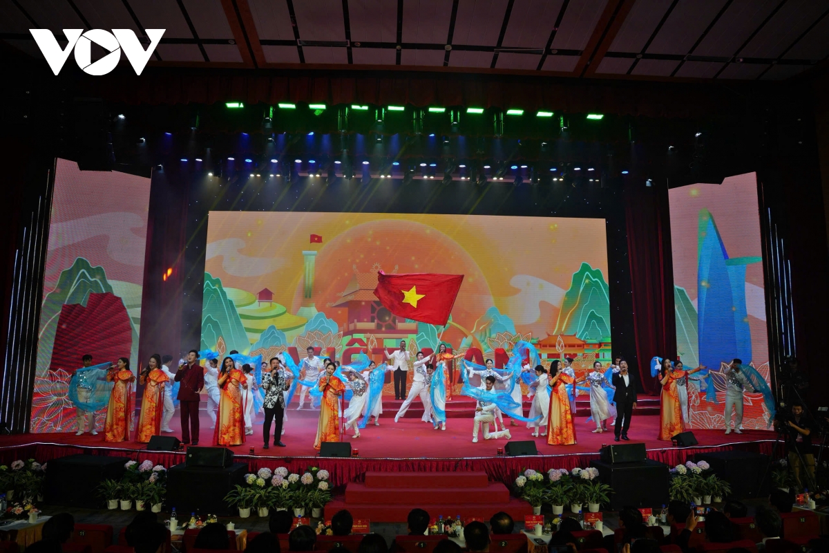 Các tiết mục nghệ thuật đặc sắc.