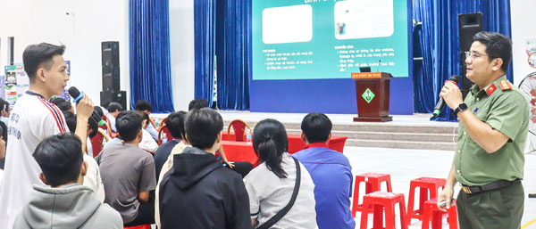 Phong phú hình thức, đa dạng nội dung tuyên truyền pháp luật trong học sinh, sinh viên.

