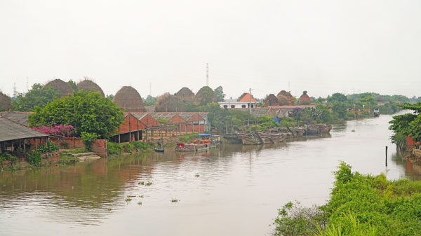 Khu lò gạch, gốm Mang Thít được đánh giá có tiềm năng phát triển thành sản phẩm du lịch đặc thù nhờ giá trị lịch sử, văn hóa và cảnh quan độc đáo.

