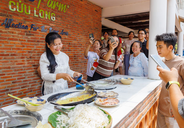 Những đầu bếp miền Tây kể câu chuyện của mình bằng hương vị chân thành và đậm đà bản sắc.

