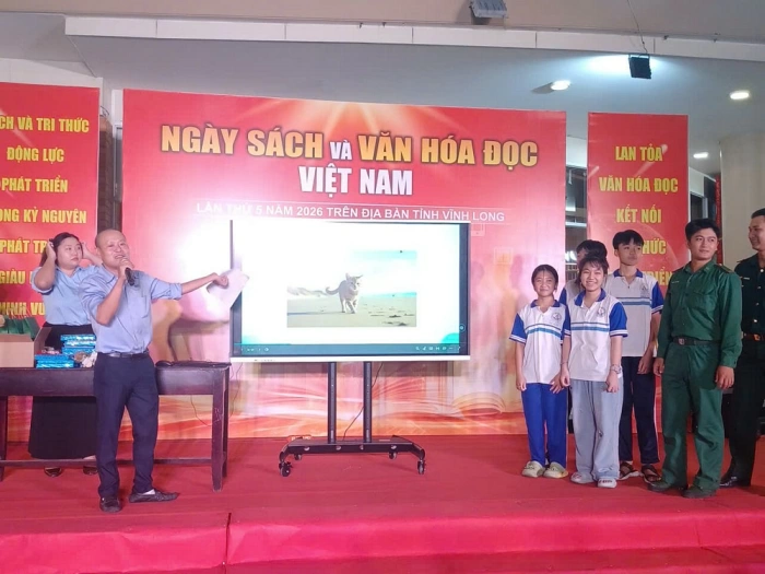 Gần 500 lượt bạn đọc, khách tham quan tương tác tại Ngày hội sách