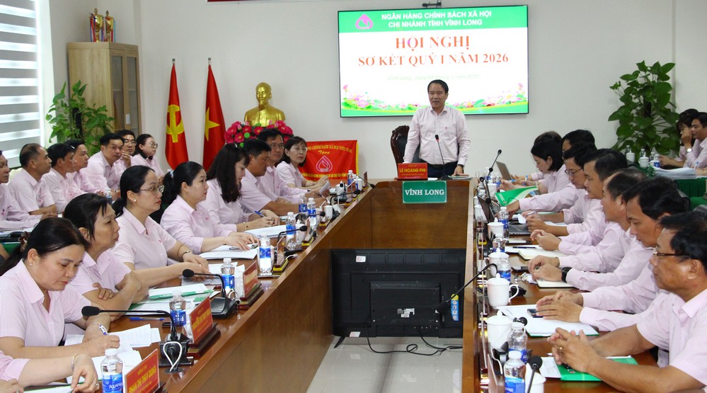 Các đại biểu tham dự hội nghị.