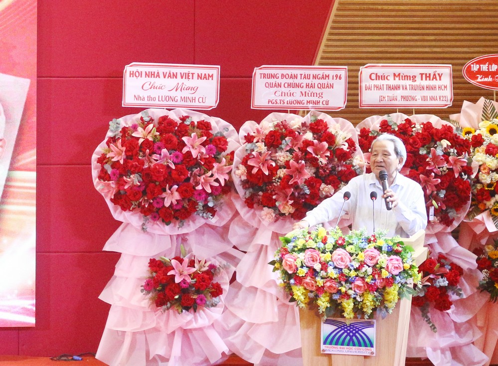 Nhà thơ Hoài Vũ chia sẻ ấn tượng về con người và tác phẩm của nhà thơ Lương Minh Cừ.