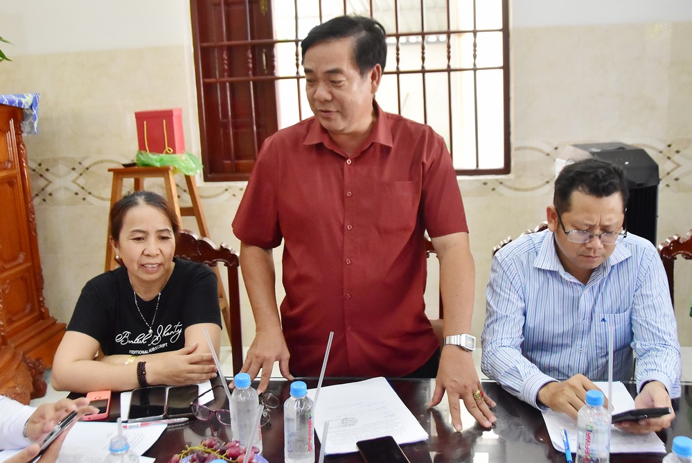 Chủ tịch Liên minh HTX tỉnh- Thái Phước Lộc phát biểu định hướng giải pháp tháo gỡ khó khăn cho HTX nông nghiệp Thiện Oanh.