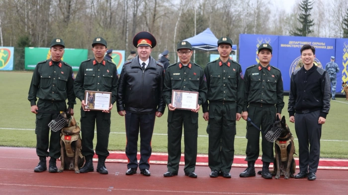 Cảnh sát cơ động Việt Nam giành giải quốc tế huấn luyện chó nghiệp vụ