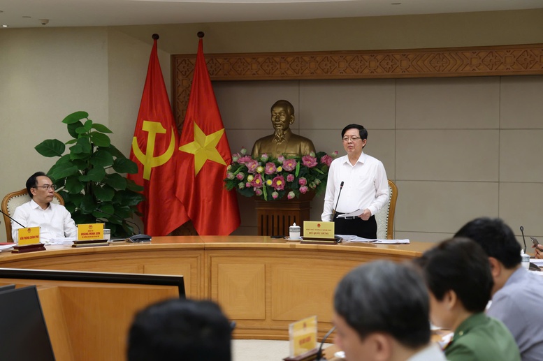 Phó Thủ tướng yêu cầu hành động đột phá, hoàn thành danh mục trong tháng 4 - Ảnh: Gia Huy

