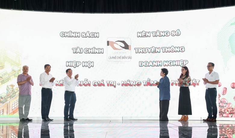 Báo Người Lao Động chính thức ra mắt Liên minh cà phê chế biến sâu Việt Nam chiều 4/4.