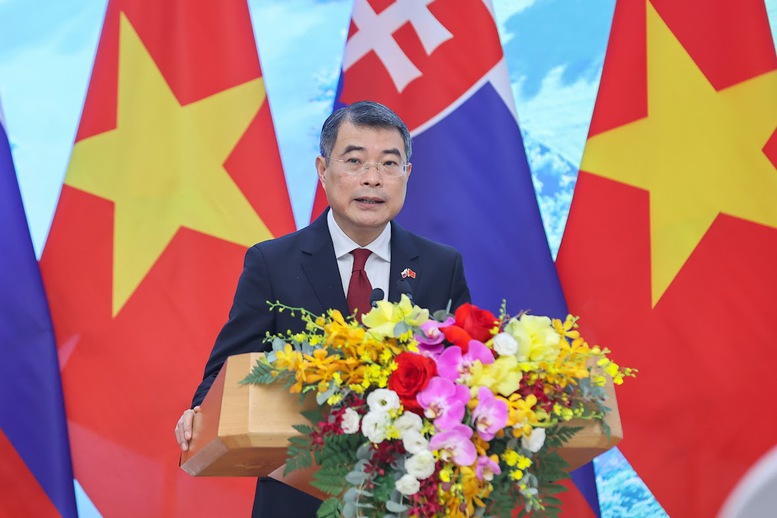 Thủ tướng Lê Minh Hưng cho biết, trong không khí chân thành, tin cậy và hiểu biết lẫn nhau, hai bên đã có cuộc hội đàm rất thành công và đạt được sự nhất trí cao trên nhiều phương diện - Ảnh: VGP/Nhật Bắc