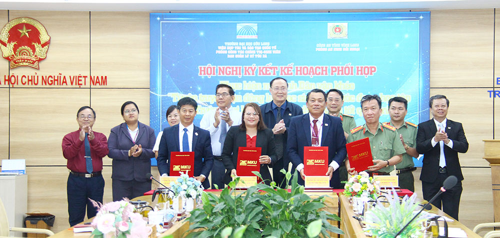 Trường ĐH Cửu Long kỳ kết phối hợp Phòng An ninh đối ngoại, Công an tỉnh.