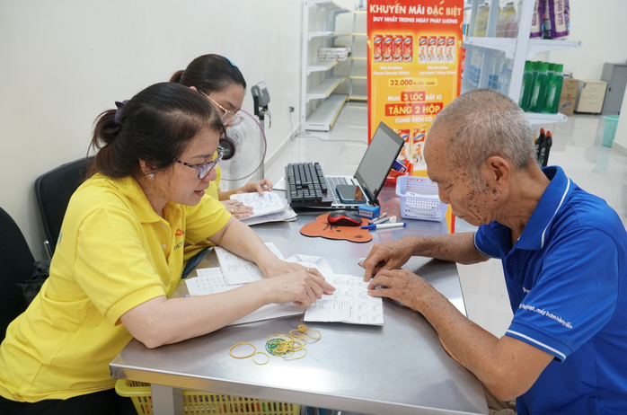 Bộ Nội vụ đề xuất tăng đồng loạt 8% trên mức hưởng của tháng liền kề trước thời điểm điều chỉnh đối với tất cả các đối tượng.