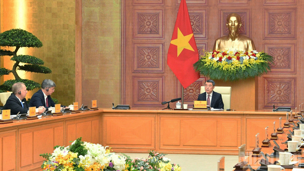 Thủ tướng Lê Minh Hưng khẳng định mạnh mẽ, Chính phủ tạo mọi điều kiện thuận lợi cho các doanh nghiệp Hoa Kỳ đầu tư, kinh doanh thành công ở Việt Nam. (Ảnh: THANH GIANG)
