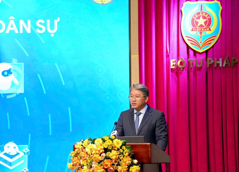 Bộ trưởng Bộ Tư pháp Nguyễn Hải Ninh phát biểu đáp từ - Ảnh: VGP/DA