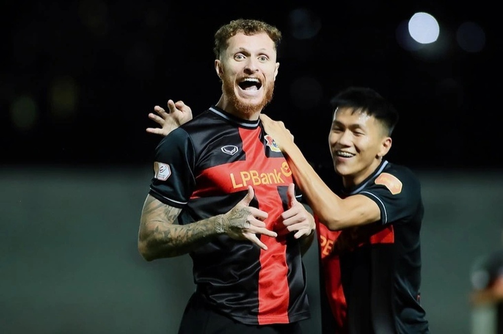 Geovane Magno đã hoàn tất thủ tục nhập tịch Việt Nam (Ảnh: Ninh Bình FC).

