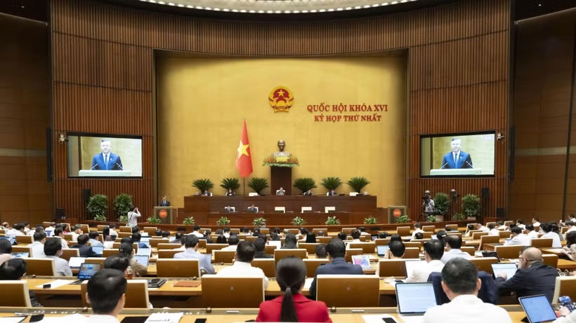 Quang cảnh phiên họp ở hội trường chiều 9/4. (Ảnh: DUY LINH)