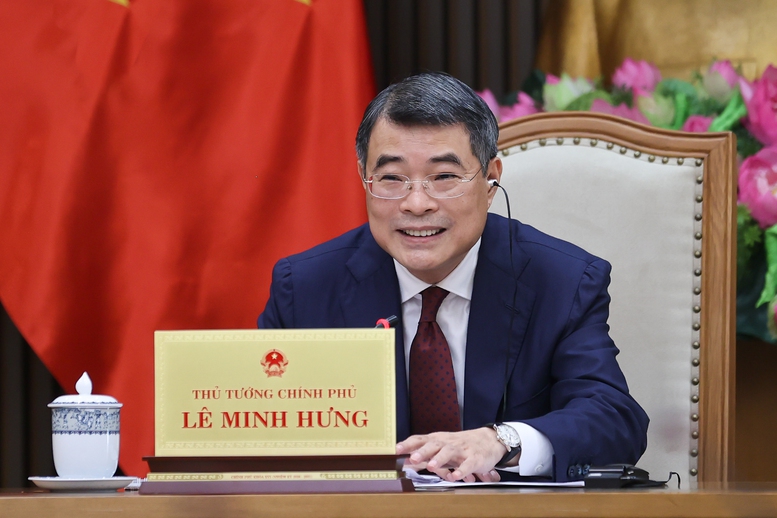 Thủ tướng Lê Minh Hưng điện đàm với Thủ tướng Singapore Lawrence Wong - Ảnh: VGP/Nhật Bắc