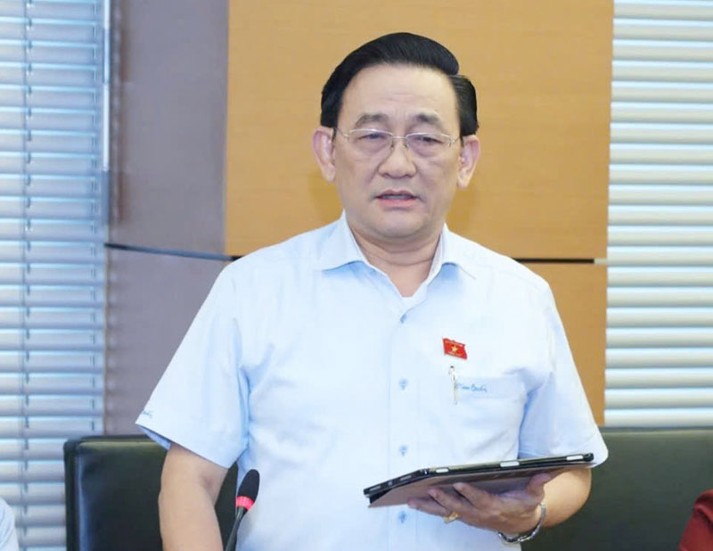 Đại biểu Quốc hội Trần Quốc Tuấn phát biểu tại tổ.