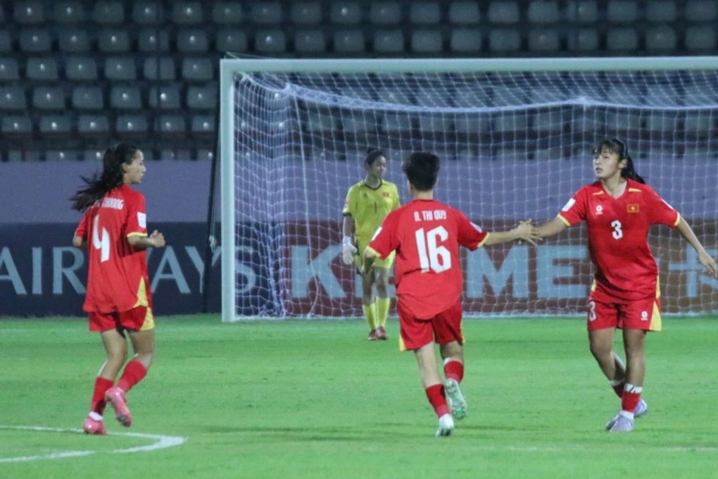 U20 nữ Việt Nam giành quyền vào tứ kết giải U20 nữ châu Á (Ảnh: VFF).