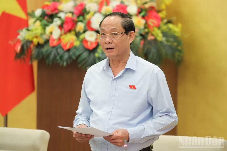 Phó Chủ tịch Quốc hội Trần Quang Phương phát biểu kết luận phiên họp. (Ảnh: DUY LINH)
