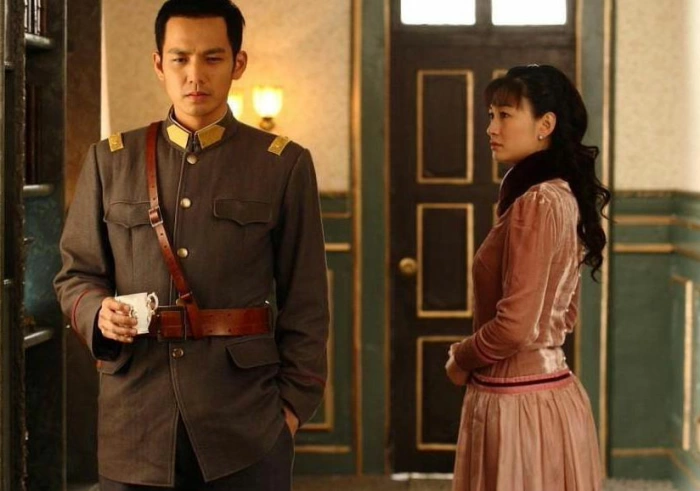 Câu chuyện tình lãng mạn giữa thời loạn