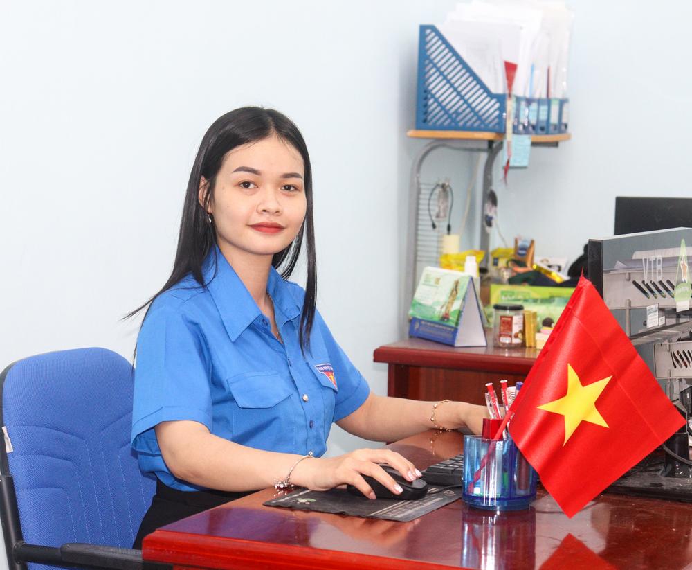 Theo chị Phan Thụy Mỹ Hằng, học tập và làm theo Bác là hành trình trải nghiệm đầy ý nghĩa.
