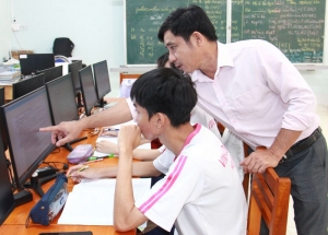 Ôn thi Tin học, học đi đôi với thực hành