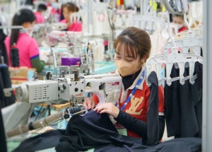 Doanh nghiệp khó tuyển lao động 