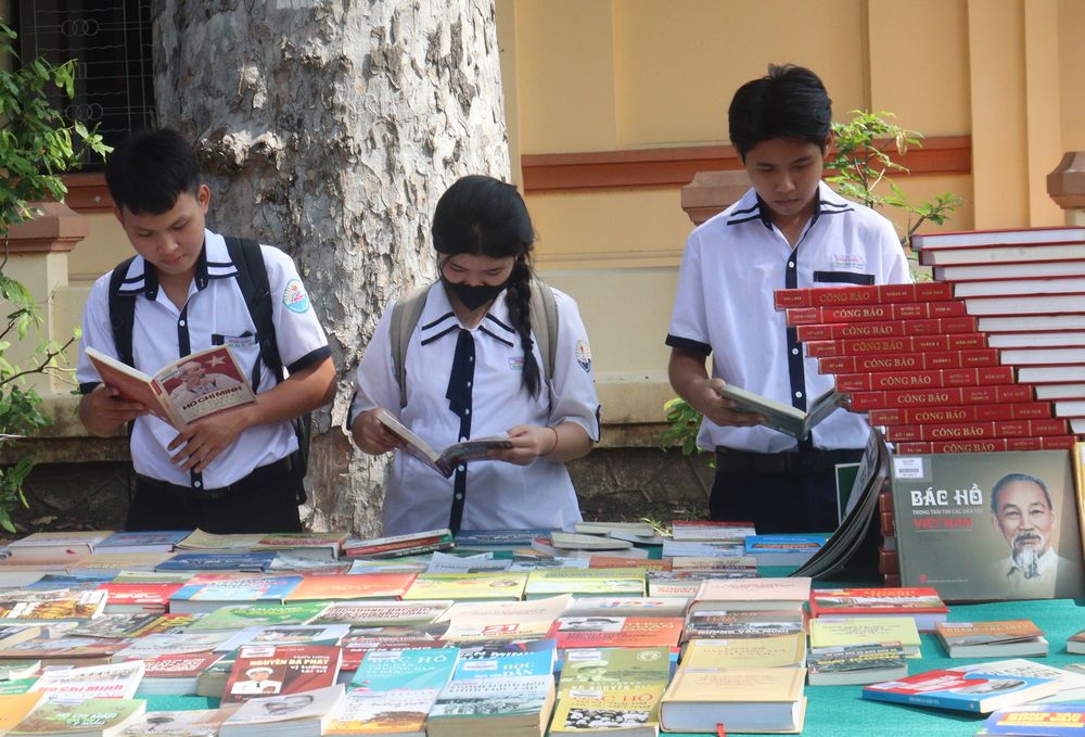 Với bạn trẻ, hạnh phúc có thể là được làm việc mình yêu thích.