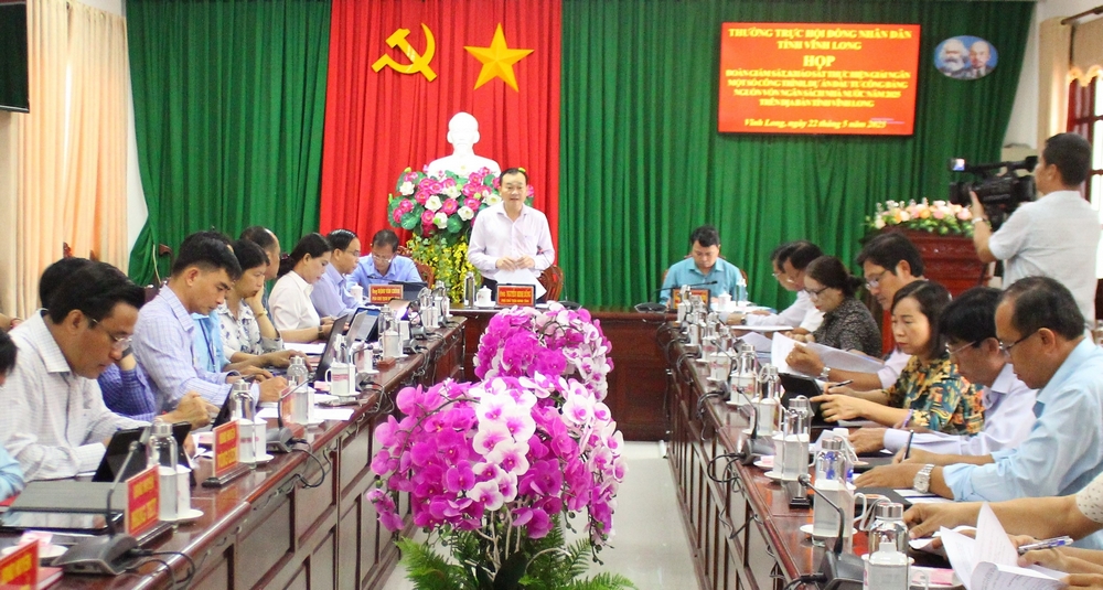 Thường trực HĐND tỉnh khảo sát việc thực hiện, giải ngân một số công trình, dự án đầu tư công, sáng 22/5.