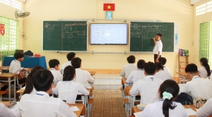 Kỳ cuối: Học theo Bác, Trường THPT Hựu Thành thi đua “dạy tốt, học tốt”