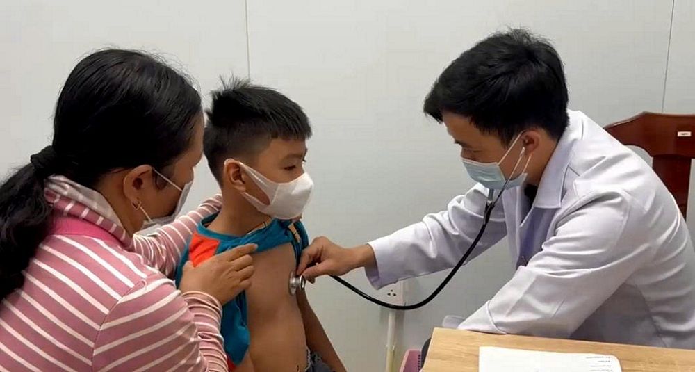 Lễ khai mạc hoạt động khám sàng lọc bệnh tim bẩm sinh cho trẻ em dưới 18 tuổi trên địa bàn Vĩnh Long, đã diễn ra tại BVĐK Vĩnh Long.
