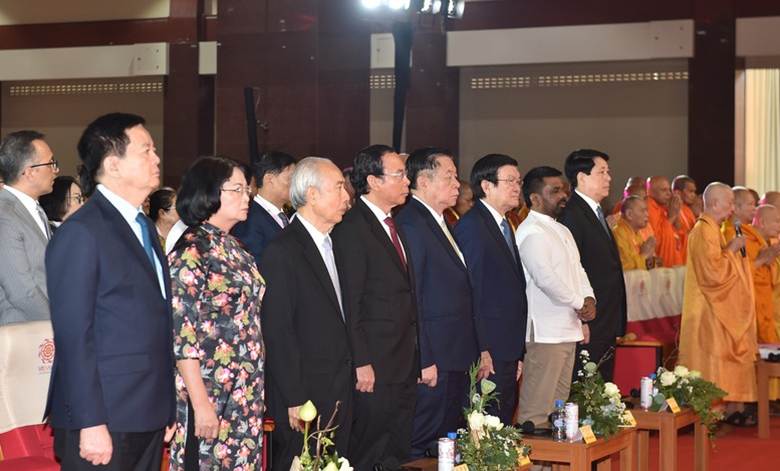 
Chủ tịch nước Lương Cường và các đại biểu dự Lễ khai mạc Đại lễ Phật đản Liên Hợp Quốc lần thứ 20 - Vesak 2025 - Ảnh: VGP/Giang Thanh