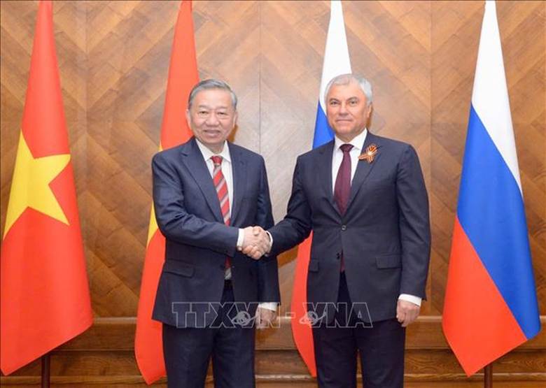 
Tổng Bí thư Tô Lâm và Chủ tịch Duma Quốc gia Liên bang Nga Vyacheslav Volodin. Ảnh: TTXVN