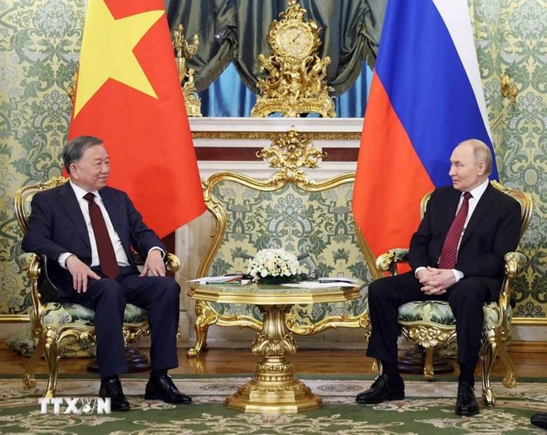Tổng Bí thư Tô Lâm và Tổng thống Nga Putin tại cuộc hội đàm hẹp - Ảnh: TTXVN

