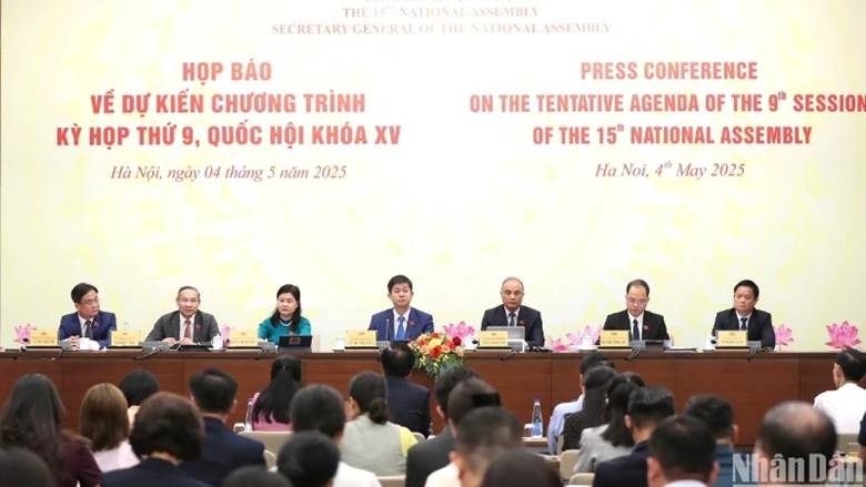Quang cảnh họp báo về dự kiến chương trình Kỳ họp thứ 9, Quốc hội khóa XV, tổ chức chiều 4/5 tại Nhà Quốc hội. (Ảnh: DUY LINH)

