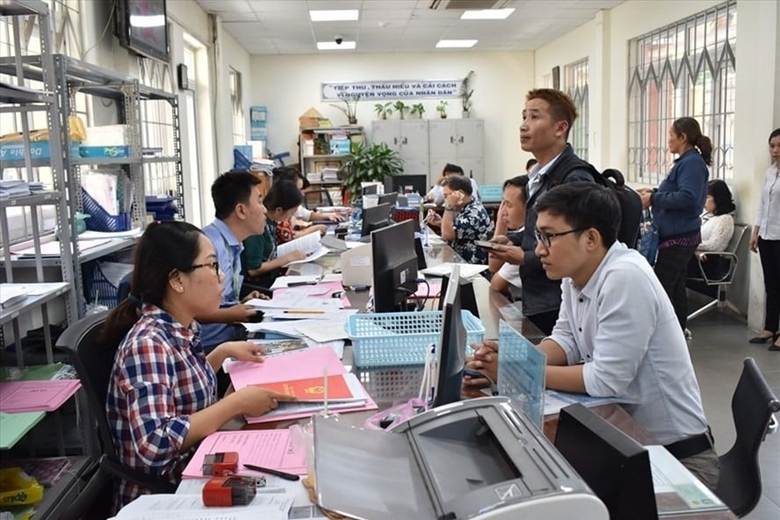 
Cán bộ xã không thuộc diện sáp nhập vẫn được áp dụng chế độ theo Nghị định 178. Ảnh minh họa